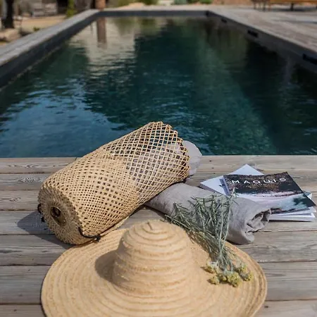 Pensjonat Terre De Maquis, Vue Corse 4*