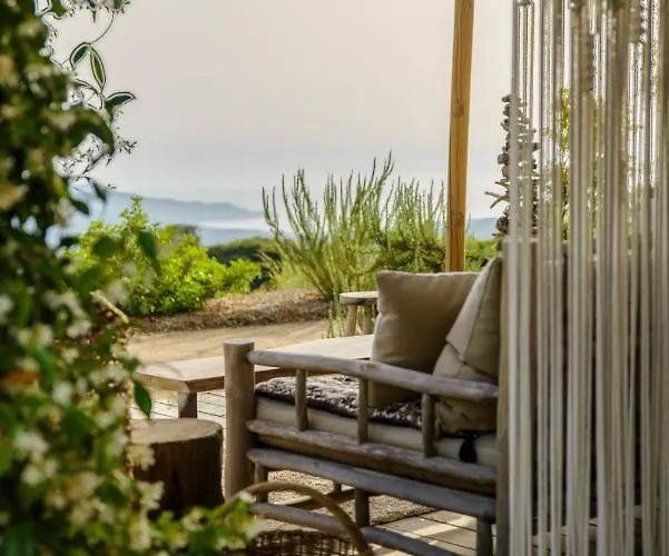 Terre De Maquis, Vue Corse 4*