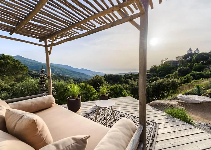 Terre De Maquis, Vue Corse Gæstehus