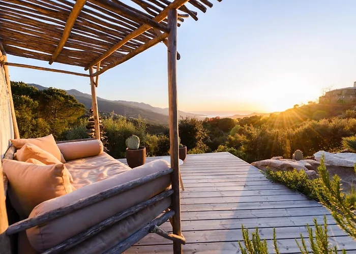 Terre De Maquis, Vue Corse Gæstehus